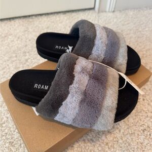 ROAM Plush Multi-Tone Slide Slippers